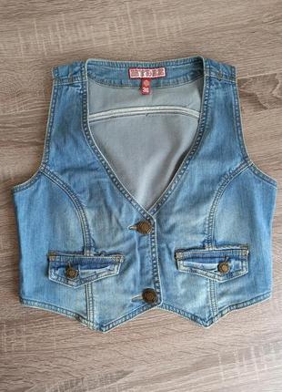 Жилетка джинсова