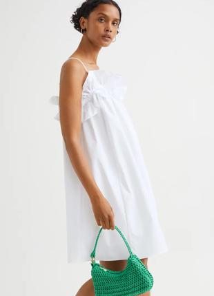 Шикарное белоснежное платье с оборкой от h&amp;m