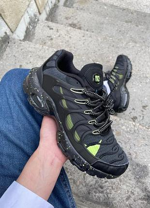 Чоловічі текстильні кросівки nike air max tn terrascape. колір чорний з салатовим