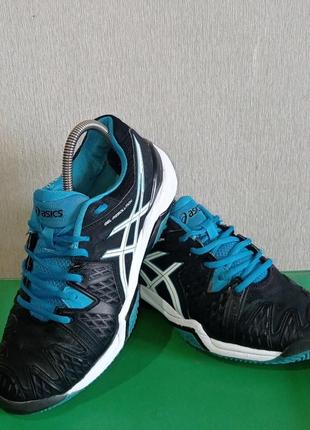 Кросівки фірми asics 42 размера.