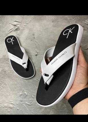 Чоловічі шкіряні білі сланці, шльопанці, шльопки calvin klein