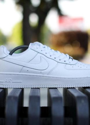 Чоловічі кросівки nike air force 1 low white 443 фото