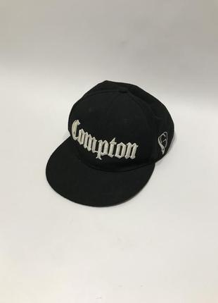 Бейсболка compton