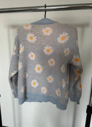 Свитер нежного цвета 3