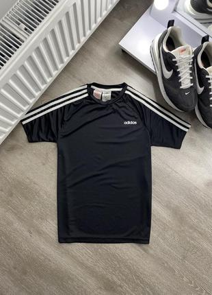 Спортивна футболка adidas1 фото