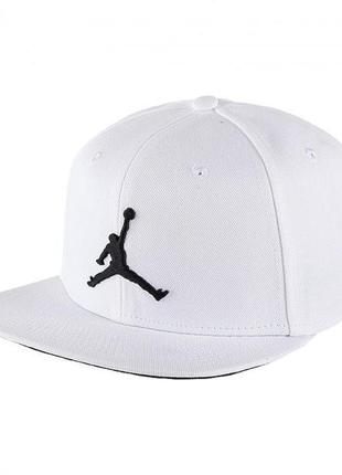 Кепка jordan pro jumpman snapback one size white ar2118-101