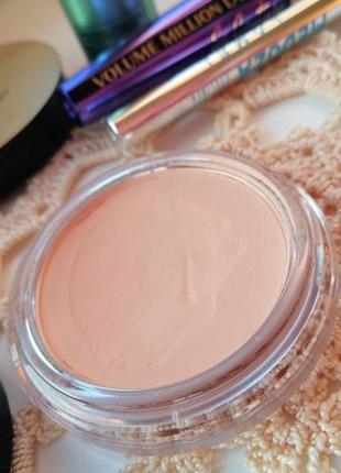 Тональна основа для обличчя max factor miracle touch smoothing foundation тон porcelain 0303 фото