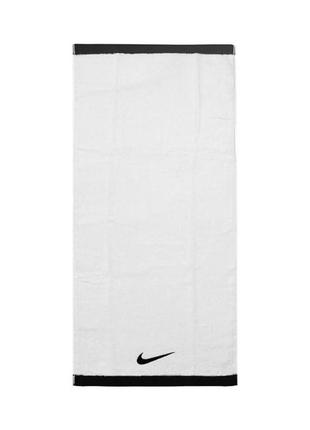 Полотенце nike fundamental towel large white/black - n.100.1522.101.lg