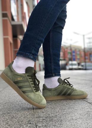 Чоловічі, замшеві кросівки кеди adidas gazelle khaki green