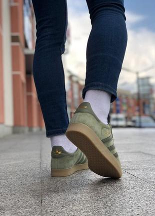 Мужские, замшевые кеды adidas gazelle khaki green9 фото