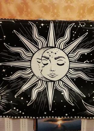 Скатертина для  тарологiв або декор на стiну.