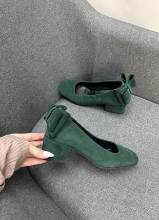 Зеленые изумрудные замшевые туфли с бантиком6 фото