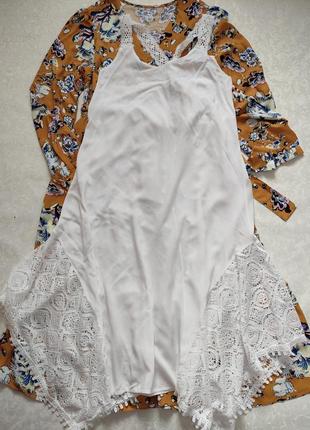 Белое платье свободного кроя с кружевом7 фото