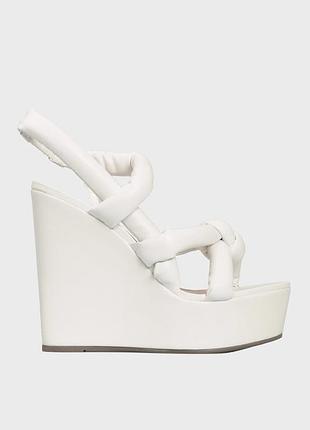 Босоножки schutz