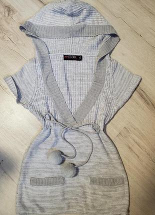 Кофточка з капюшоном