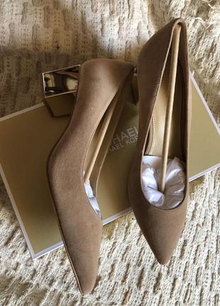 Туфлі човники michael michael kors suede point-toe pumps6 фото