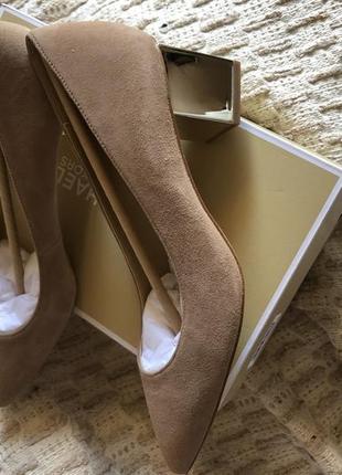 Туфлі човники michael michael kors suede point-toe pumps8 фото