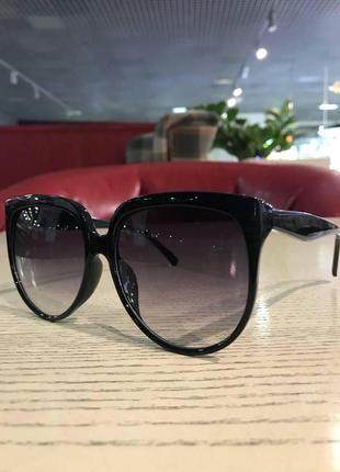 Сонцезахисні окуляри, чорний градієнт1 фото