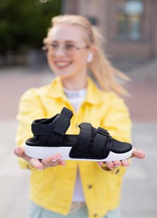 Сандали adidas adilette sandals черные с белой подошвой женский / мужские6 фото