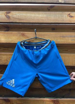 В продаже шорты adidas1 фото