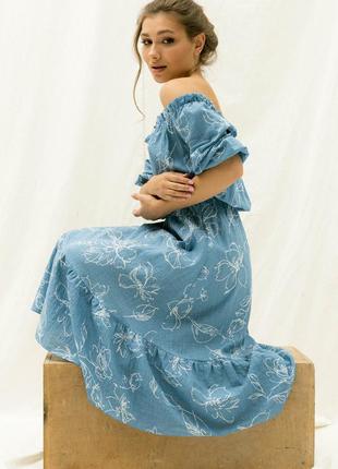 Платье женское голубое нежное романтичное с открытыми плечами3 фото