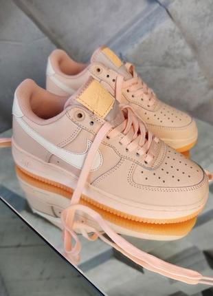 Nike air force женские кроссовки найк персикового  цвета, демисезонные,