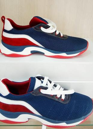Комфортные синие текстильные кроссовки с красными кожаными и замшевыми вставками
