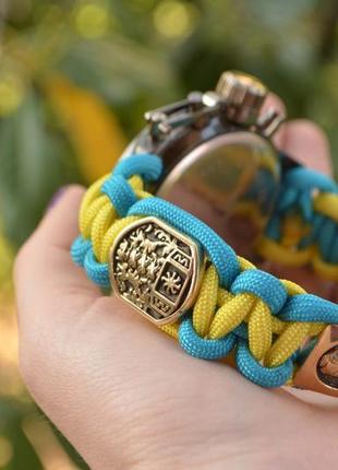 Годинник із козаком гербом україни з латуні з рунами з паракорду + брелок у подарунок3 фото