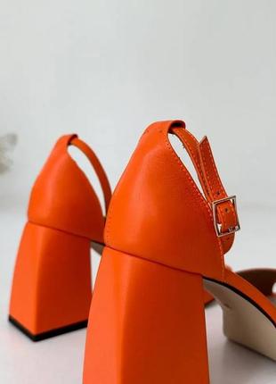 Стильні помаранчеві босоніжки модельні на квадратному каблуку,на підборах з квадратним носком/мисом шкіряні/шкіра жіночі літні,на літо6 фото
