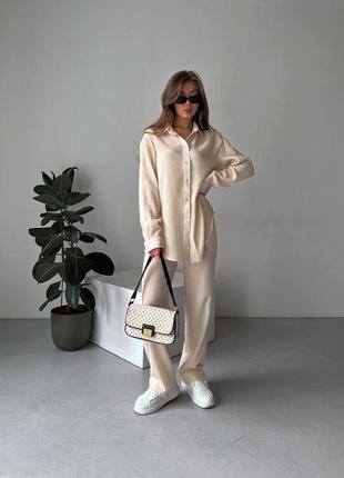 Костюм