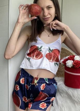 Женская атласная пижама топ и шорты гранатики5 фото