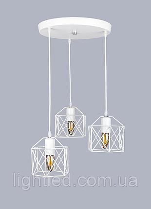 Люстра белая на 3 плафона