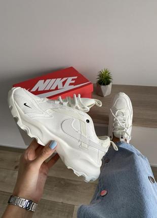 Жіночі кросівки nike tc 7900 white1 фото