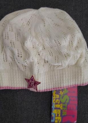 Легкий ажурный беретик молочный на девочку разм. 52-54