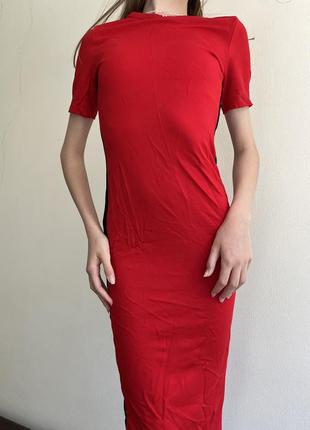 Платье облегающее по фигуре миди bershka1 фото