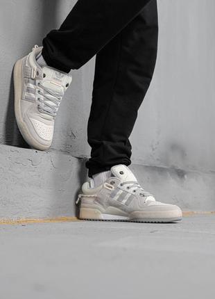 Кроссовки женские/ мужские bad bunny x adidas forum buckle low 'white'5 фото