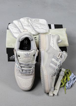 Кроссовки женские/ мужские bad bunny x adidas forum buckle low 'white'