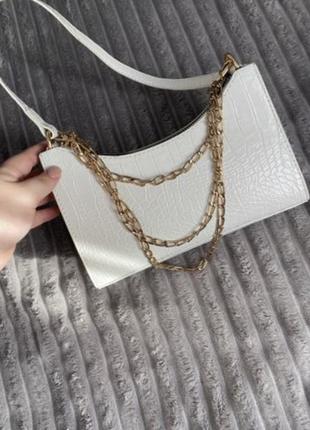 Сумка біла класична через плече