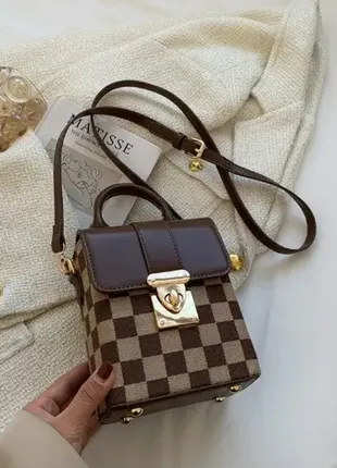 Мини сумочка на плечо с брелоком зайцем 10823 фото