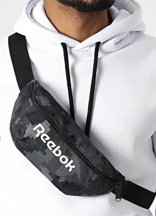 Reebok act core graphic waist bag h36565 сумка на пояс плече оригінал унісекс бананка