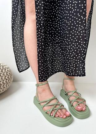 Класні жіночі босоніжки, колір оливка10 фото