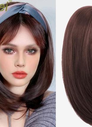 Парик с обручем.