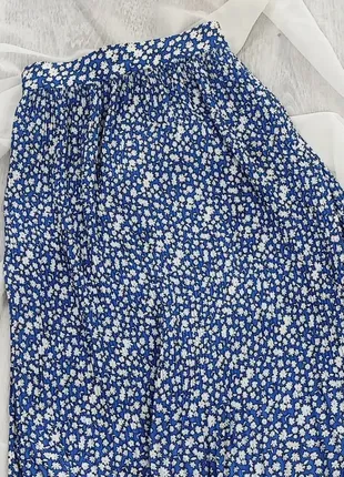 Синяя плесерированная юбка миди в цветочный принт zara2 фото