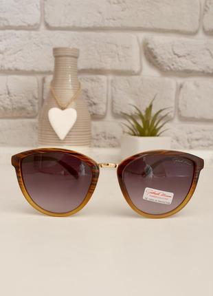 Очки солнцезащитные женские мягкое затемнение +чехол очки женские  "kg"2 фото
