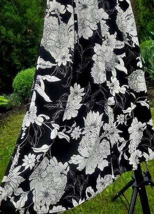 Черное платье-миди цветочный принт10 фото
