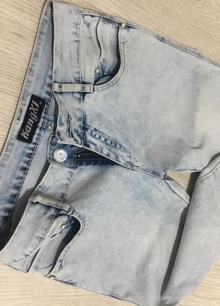 Женские светлые скинни джинсы2 фото