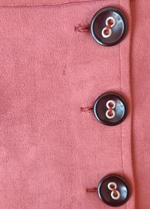 Розовая вельветовая юбка на пуговицах4 фото