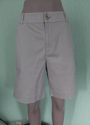 Женские коттоновые шорты бежевого цвета4 фото