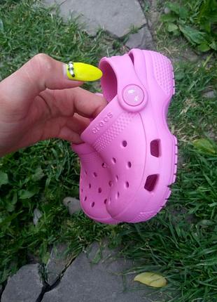 Шлепанцы crocs c6 3