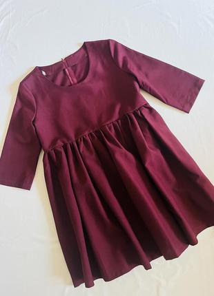 Платье вишнево-сливового цвета с рукавом 2/33 фото